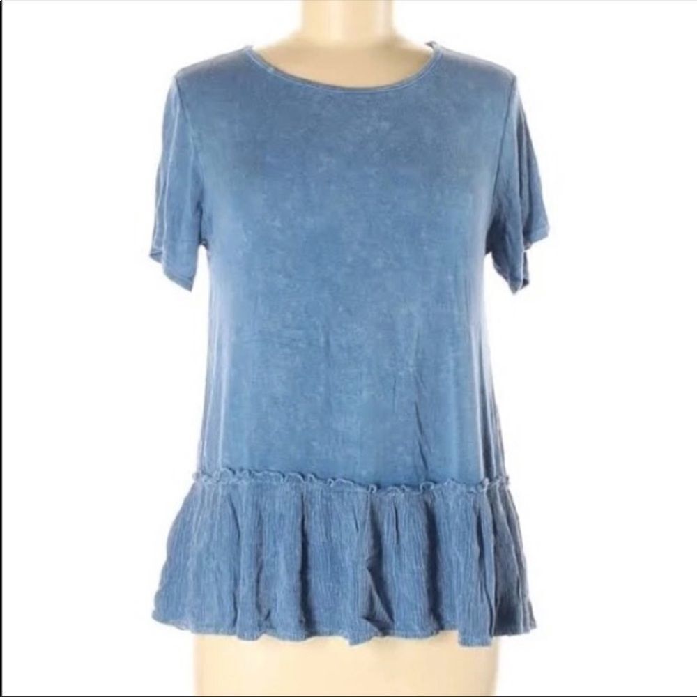 Blue shirt‎